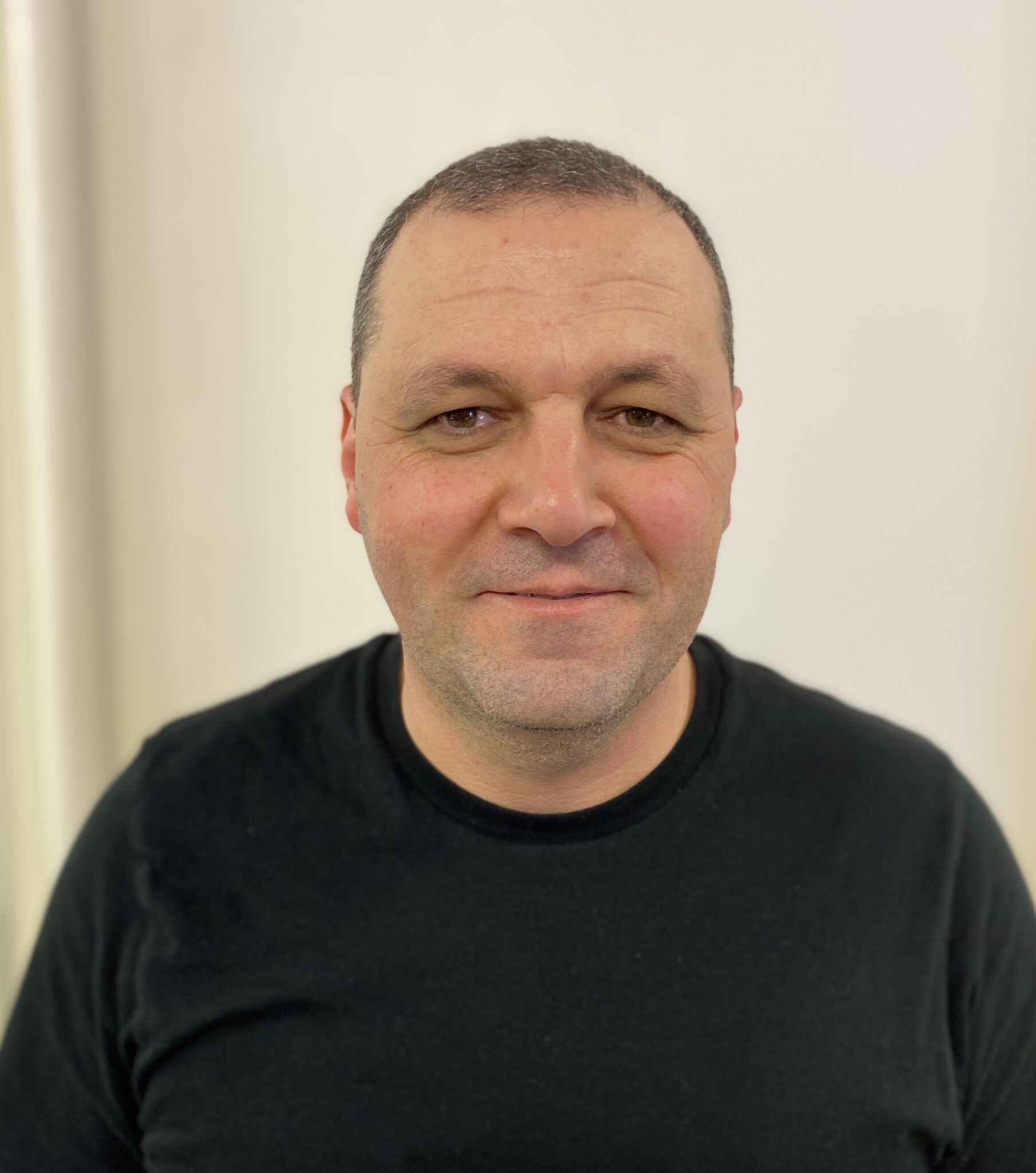 Gagik portraitDSN scaled